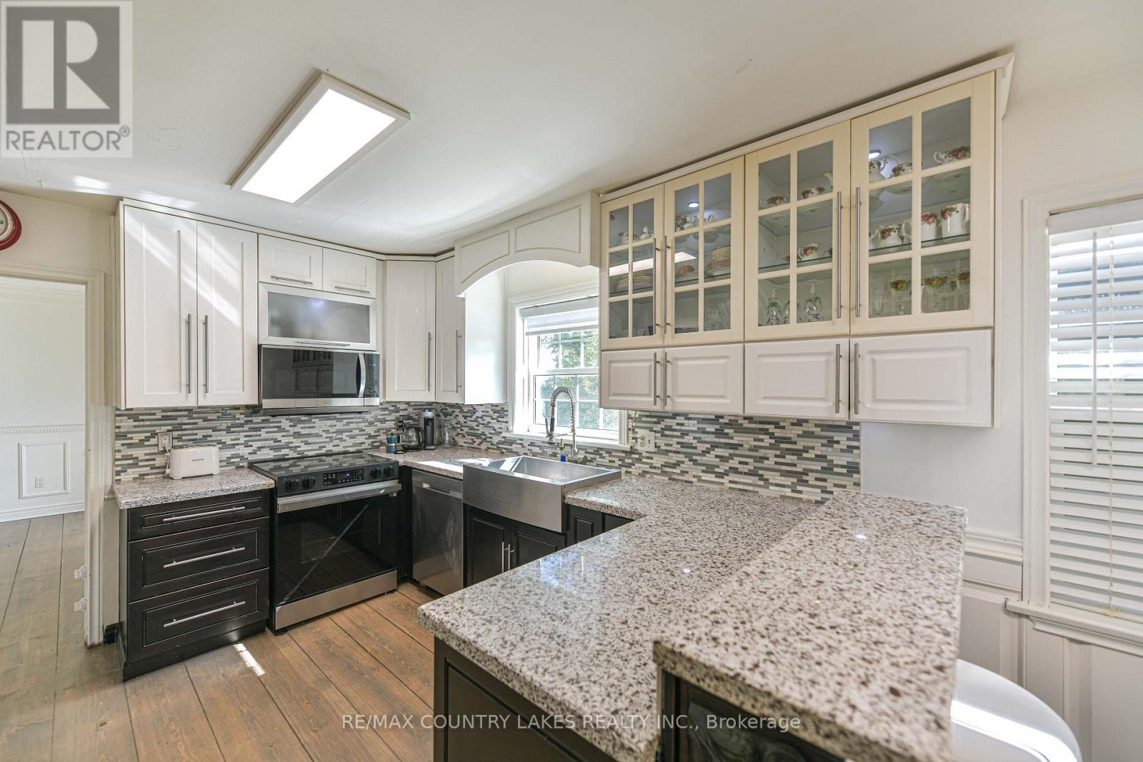 2707 Stephen Drive Property Photo 6