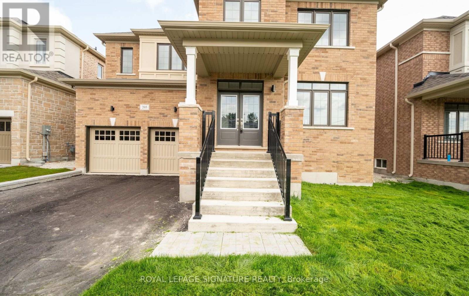 205 Warden Street Property Photo 2