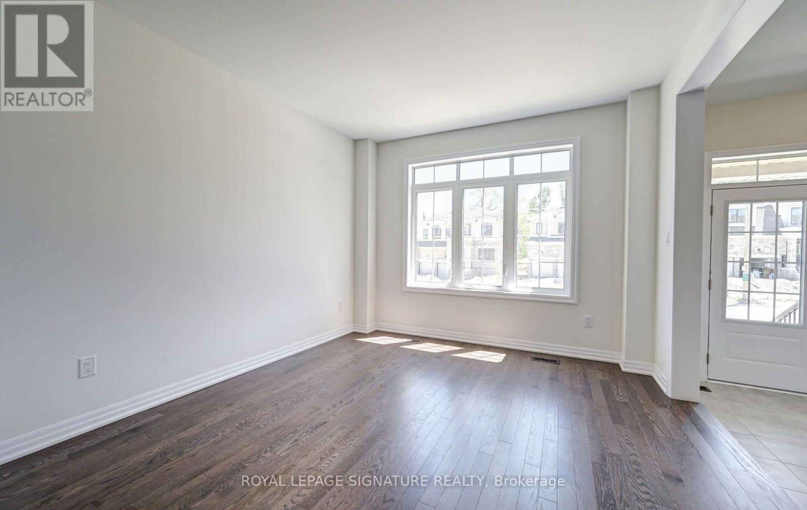 205 Warden Street Property Photo 5
