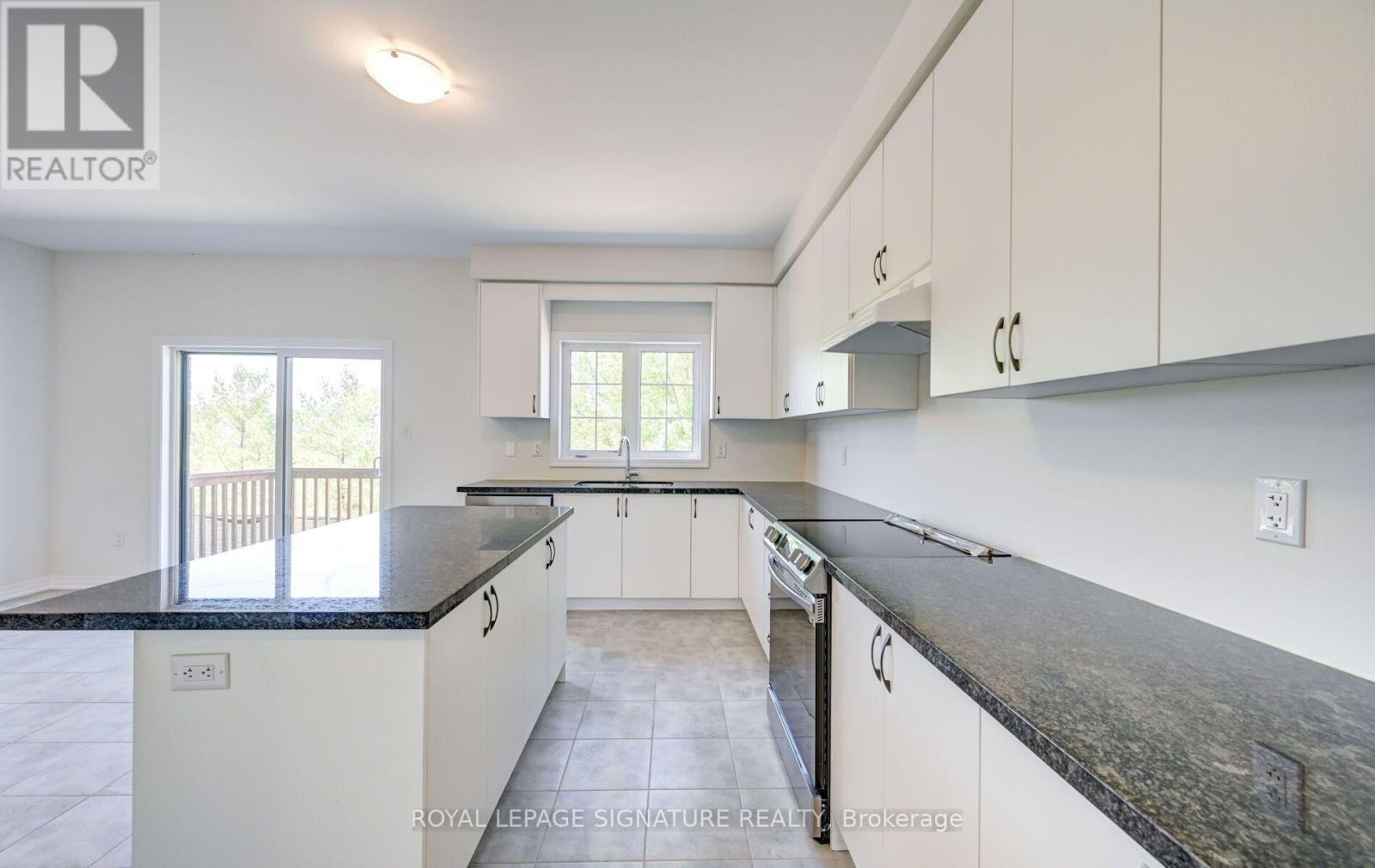 205 Warden Street Property Photo 12