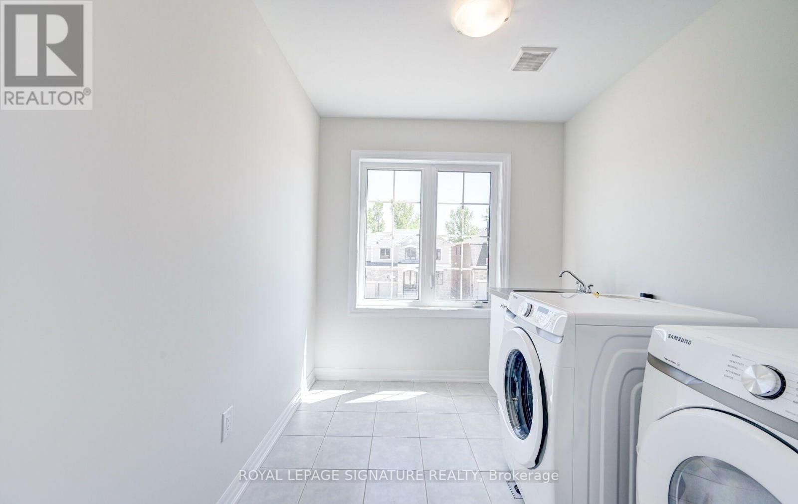 205 Warden Street Property Photo 44