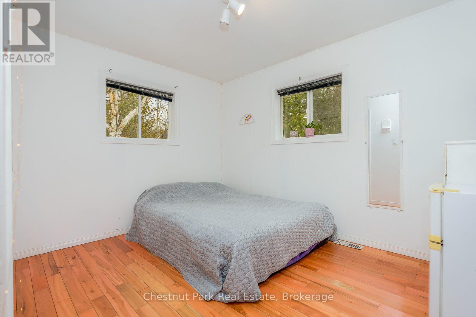 4 Parkside Avenue Property Photo 18