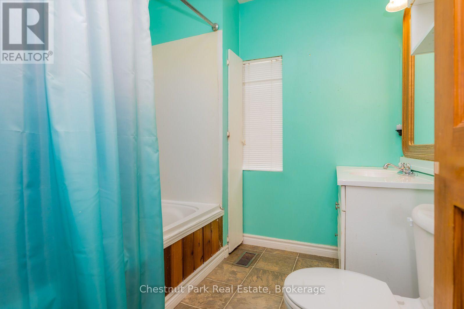 4 Parkside Avenue Property Photo 26