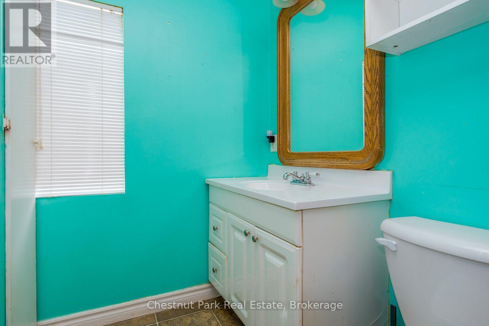 4 Parkside Avenue Property Photo 27