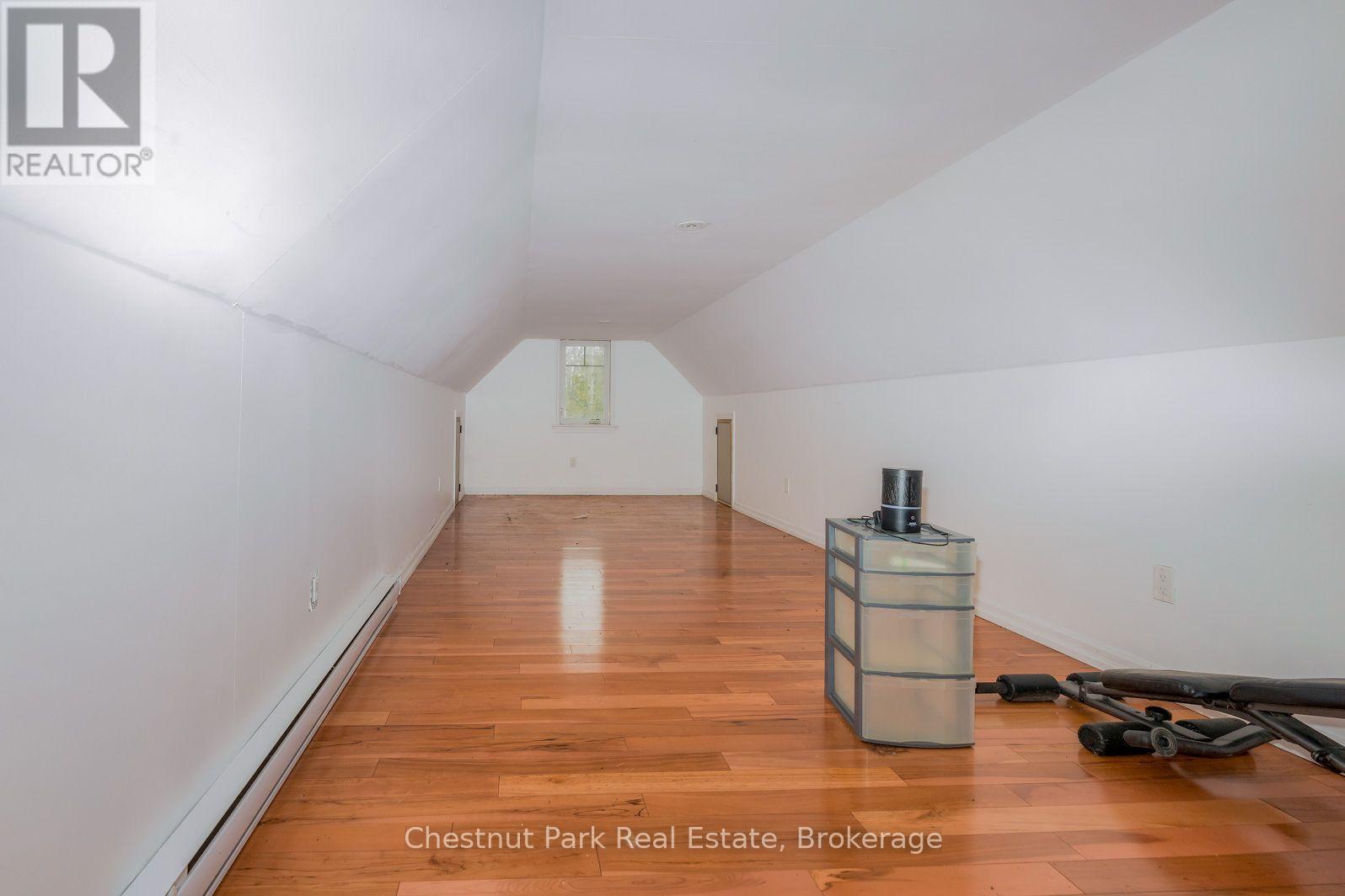 4 Parkside Avenue Property Photo 31