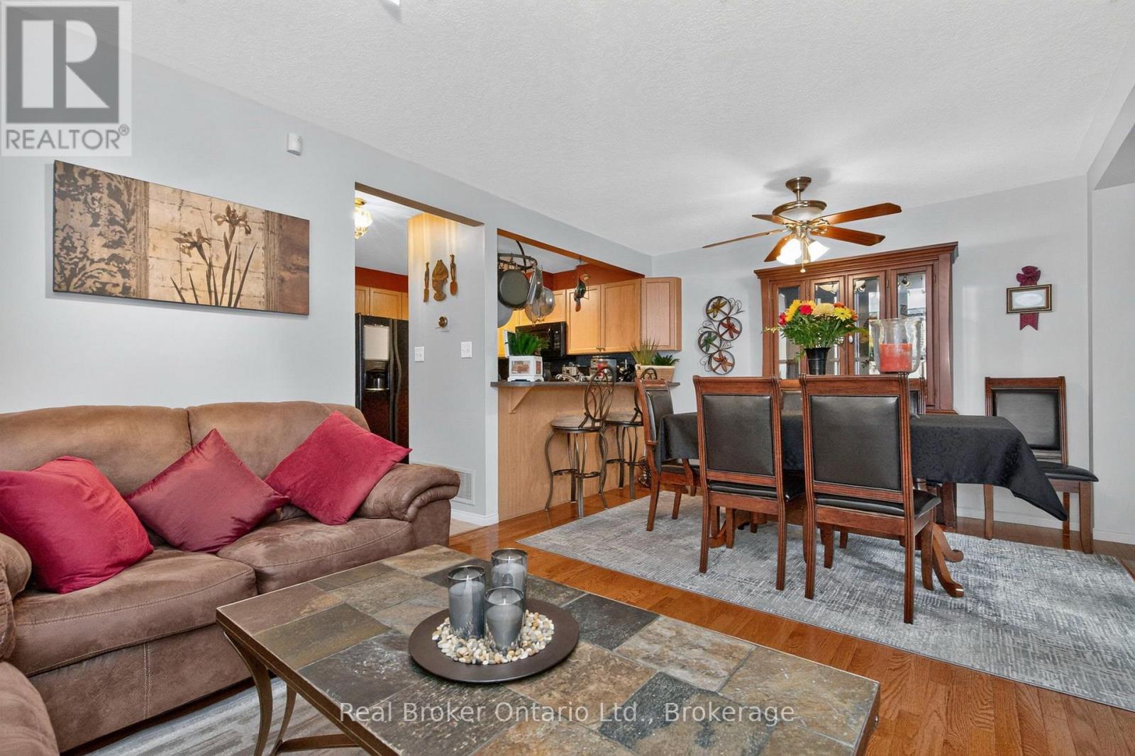 140 Southwinds Crescent Property Photo 9
