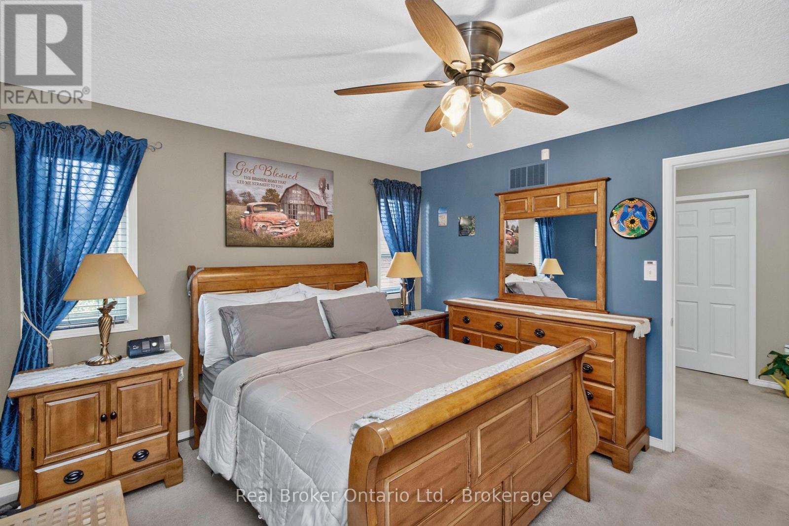 140 Southwinds Crescent Property Photo 16