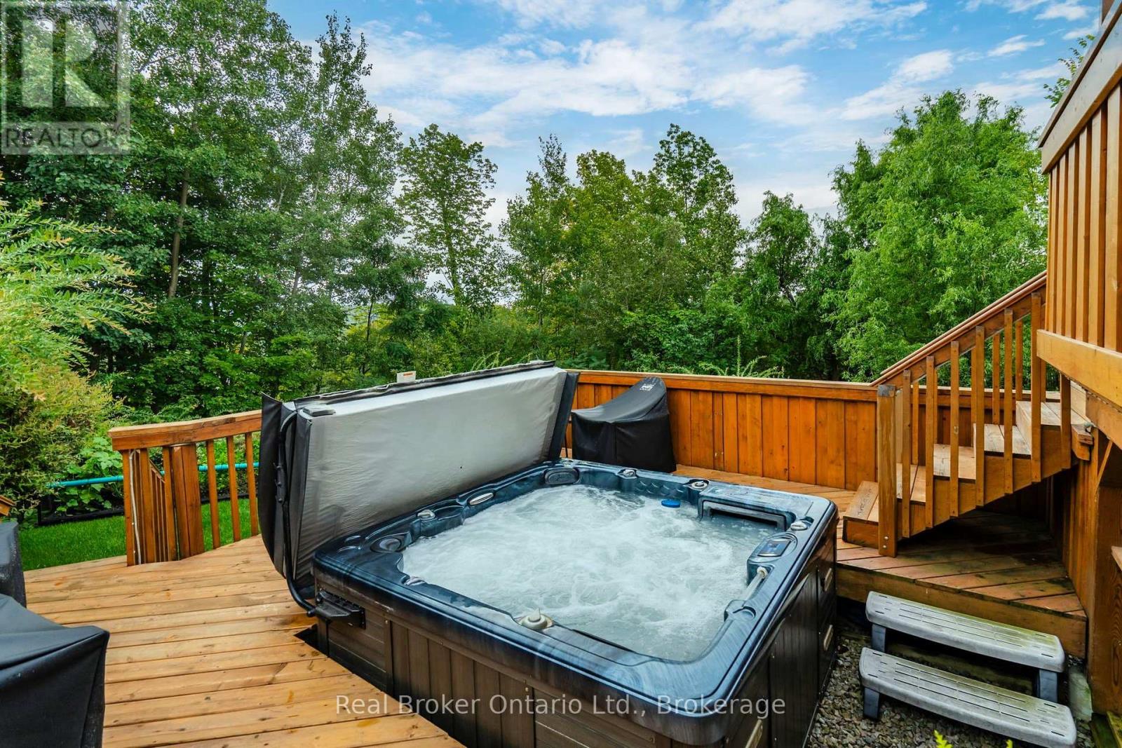 140 Southwinds Crescent Property Photo 27