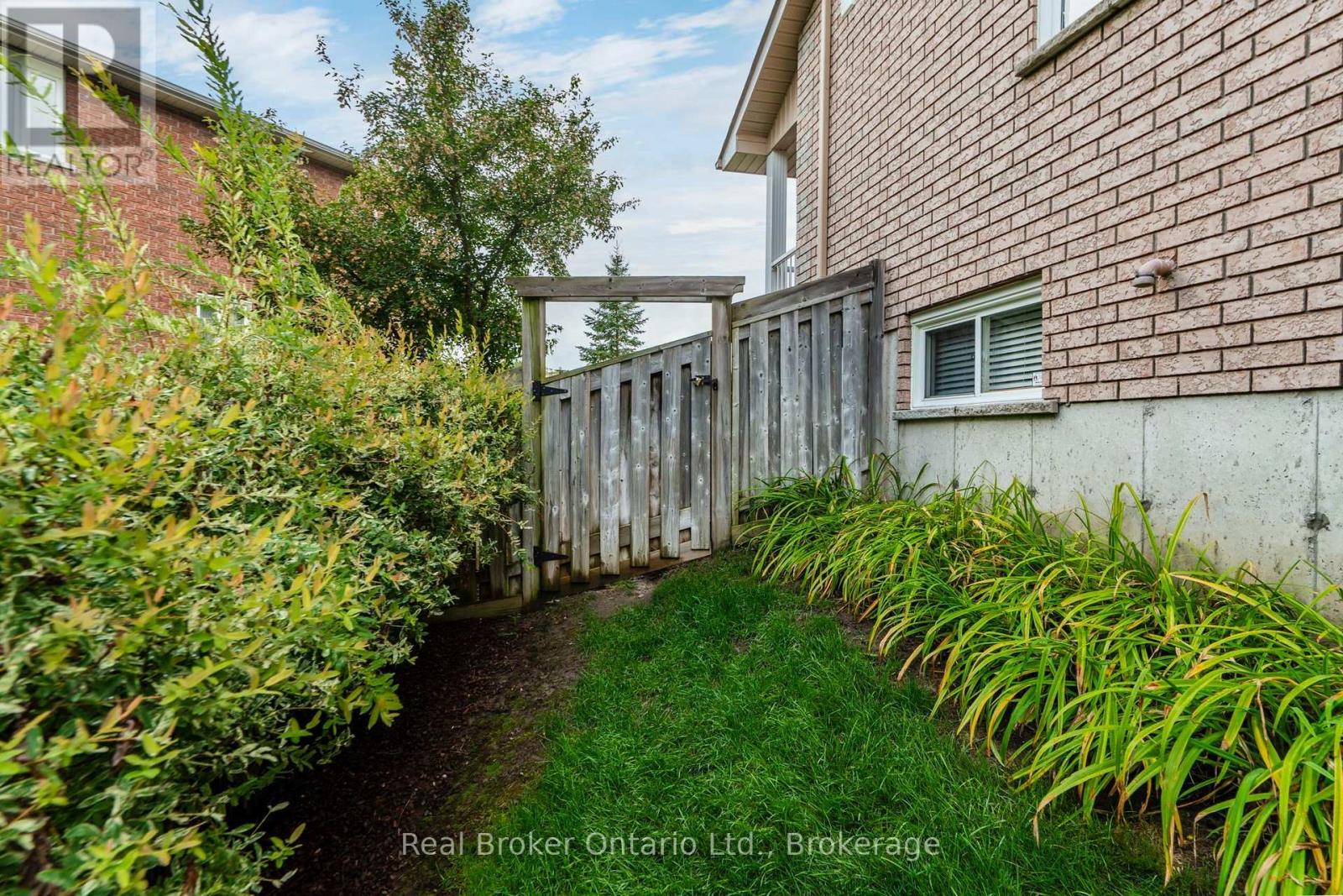 140 Southwinds Crescent Property Photo 34