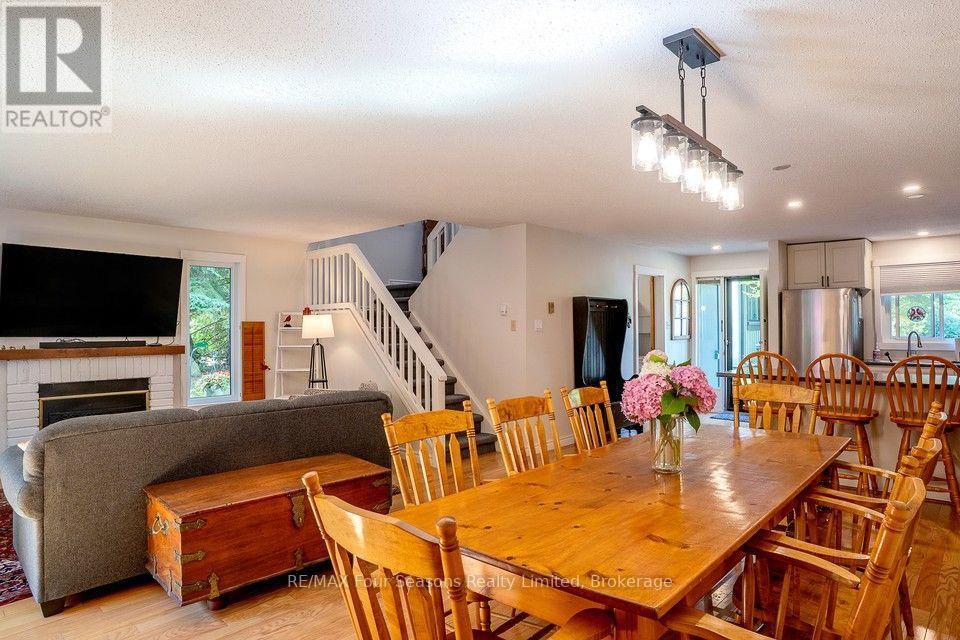 158 Escarpment Crescent Property Photo 8