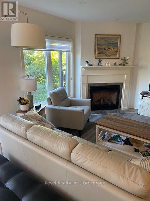 378 Mariners Way Property Photo 9