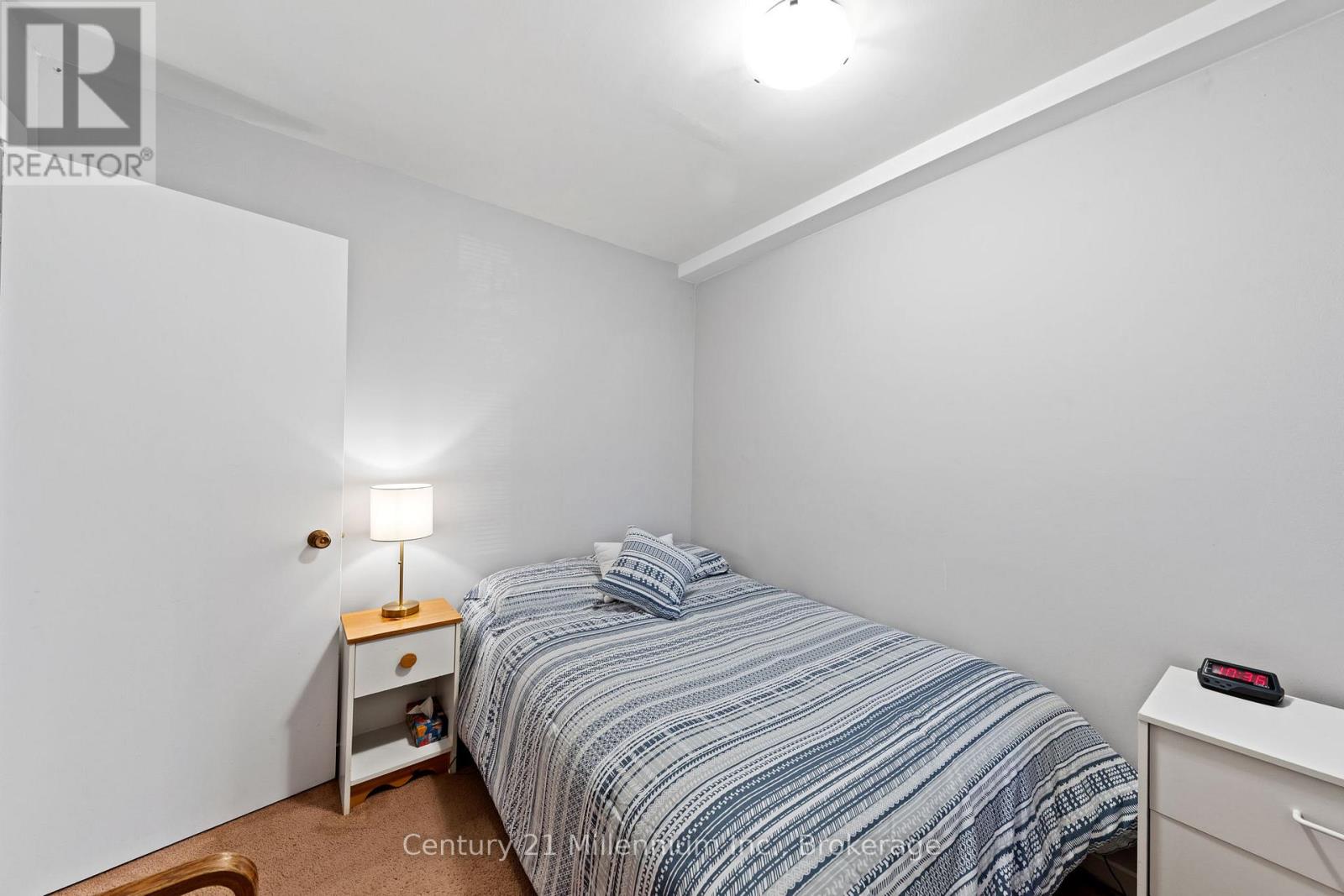 7 - 467 Oxbow Crescent Property Photo 28