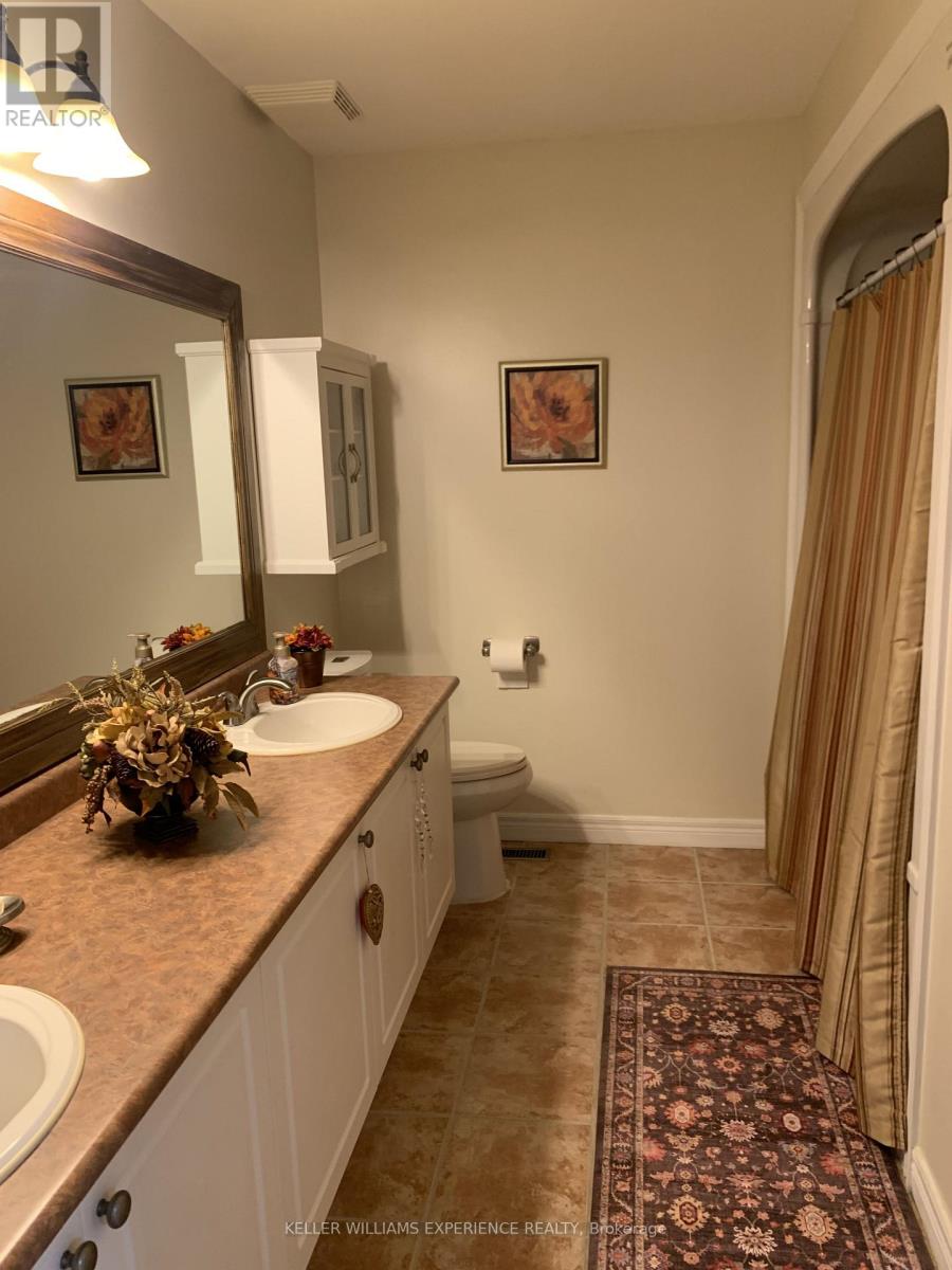 Upper Level - 59 Nicklaus Drive Property Photo 15