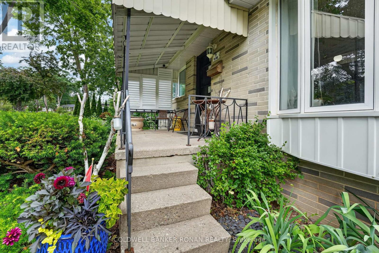 9 Vine Street Property Photo 4