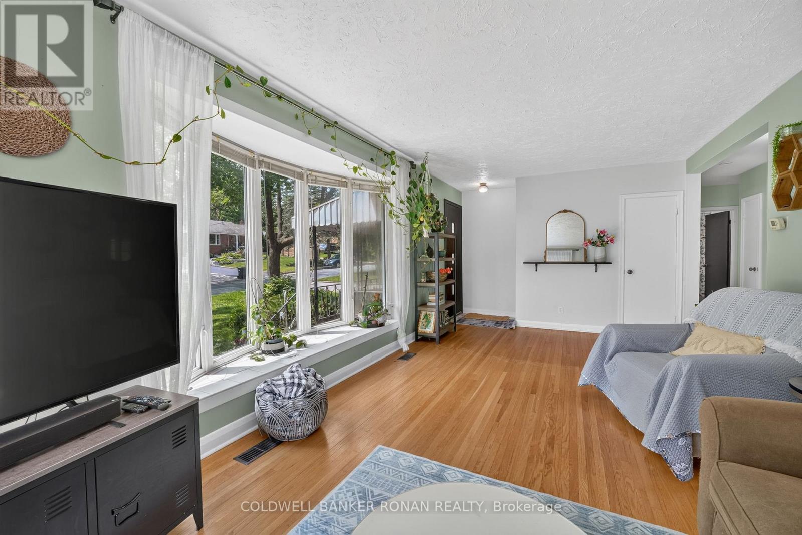9 Vine Street Property Photo 12