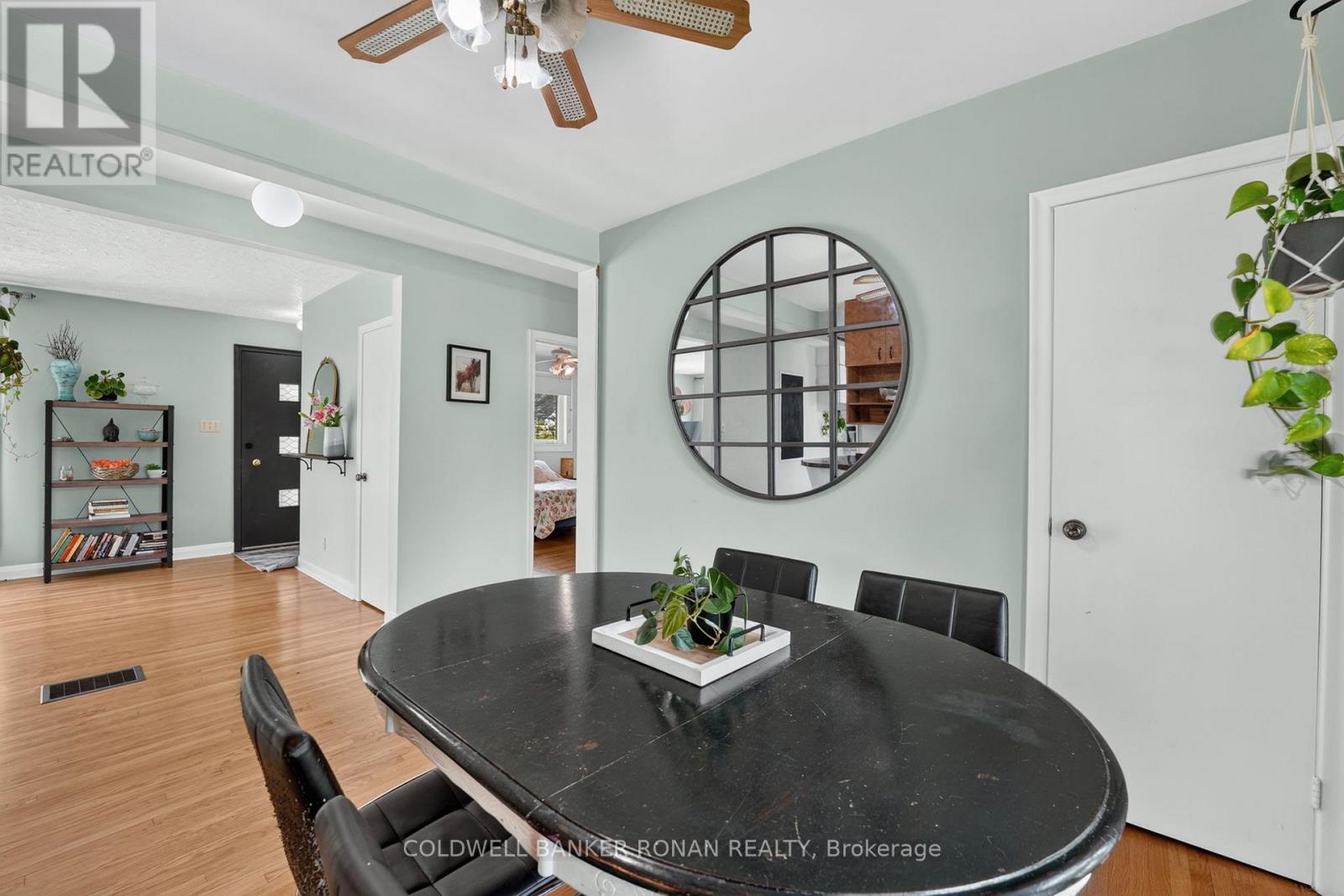 9 Vine Street Property Photo 17
