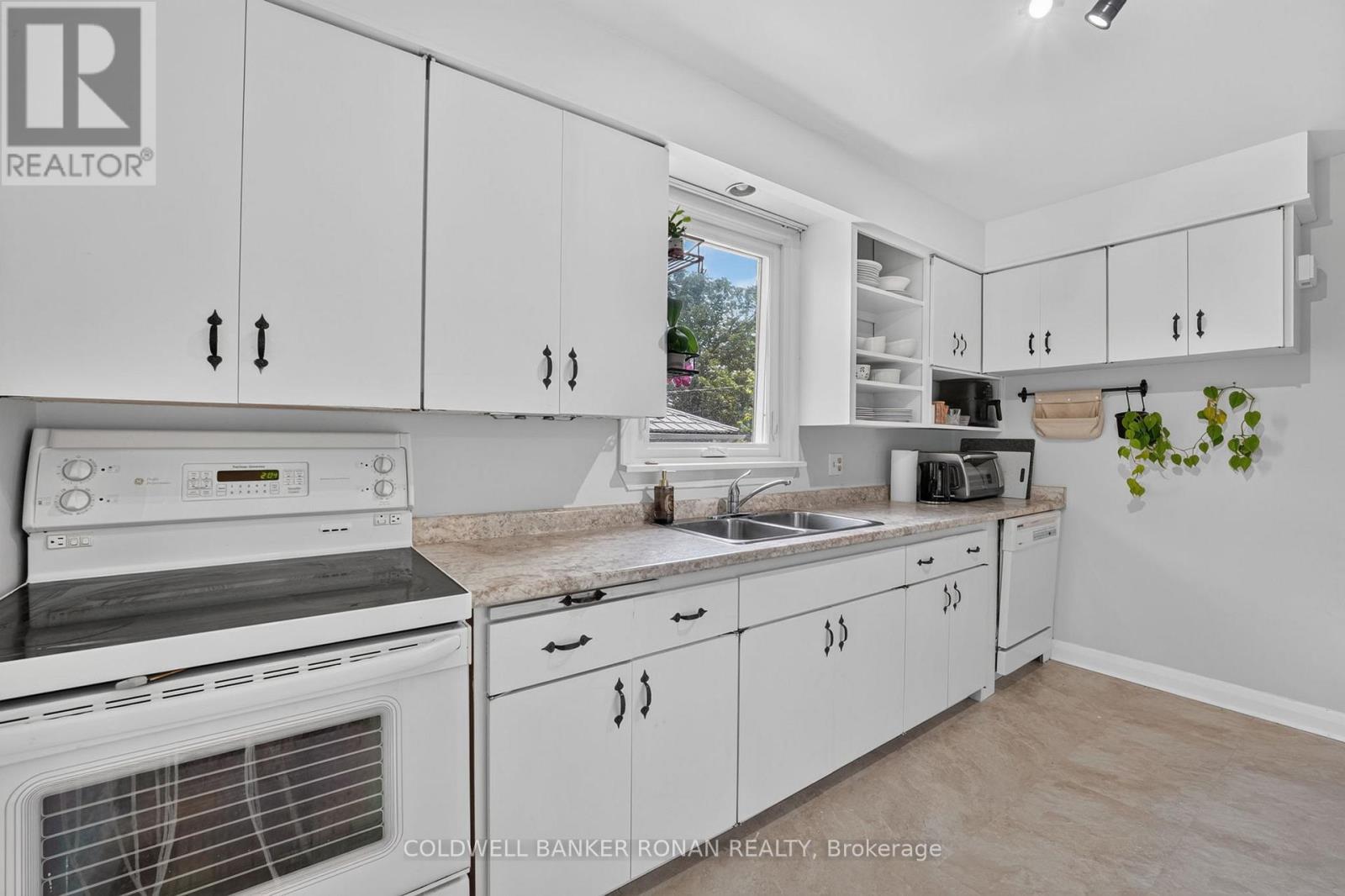 9 Vine Street Property Photo 21