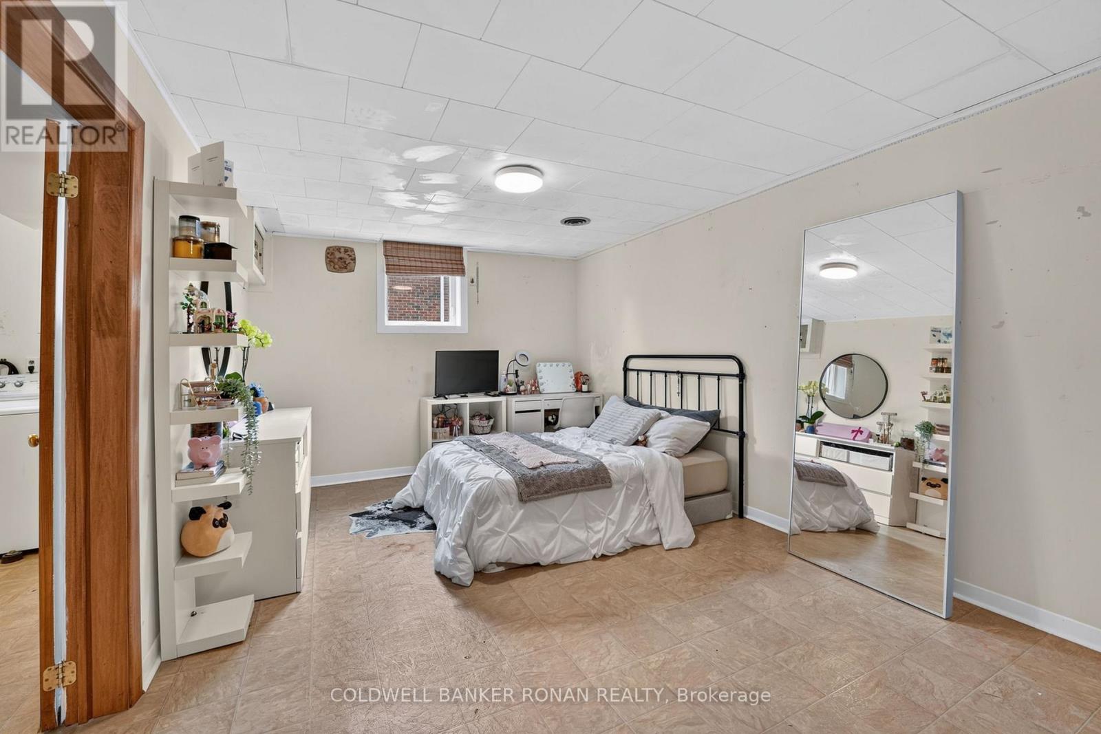 9 Vine Street Property Photo 35