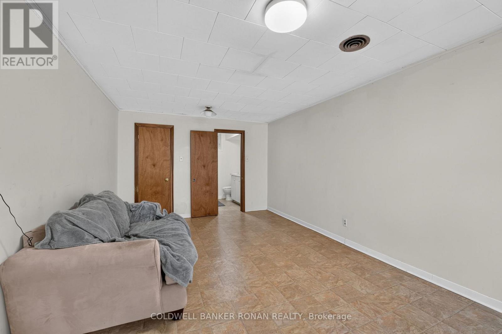 9 Vine Street Property Photo 38
