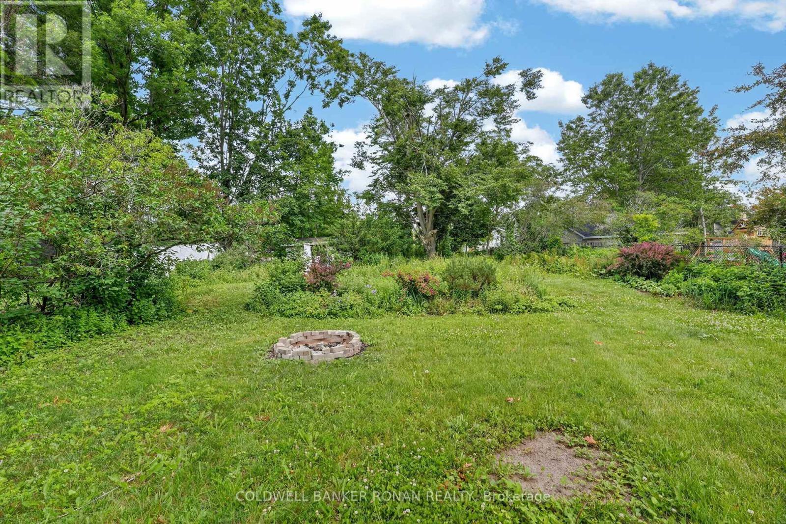 9 Vine Street Property Photo 43
