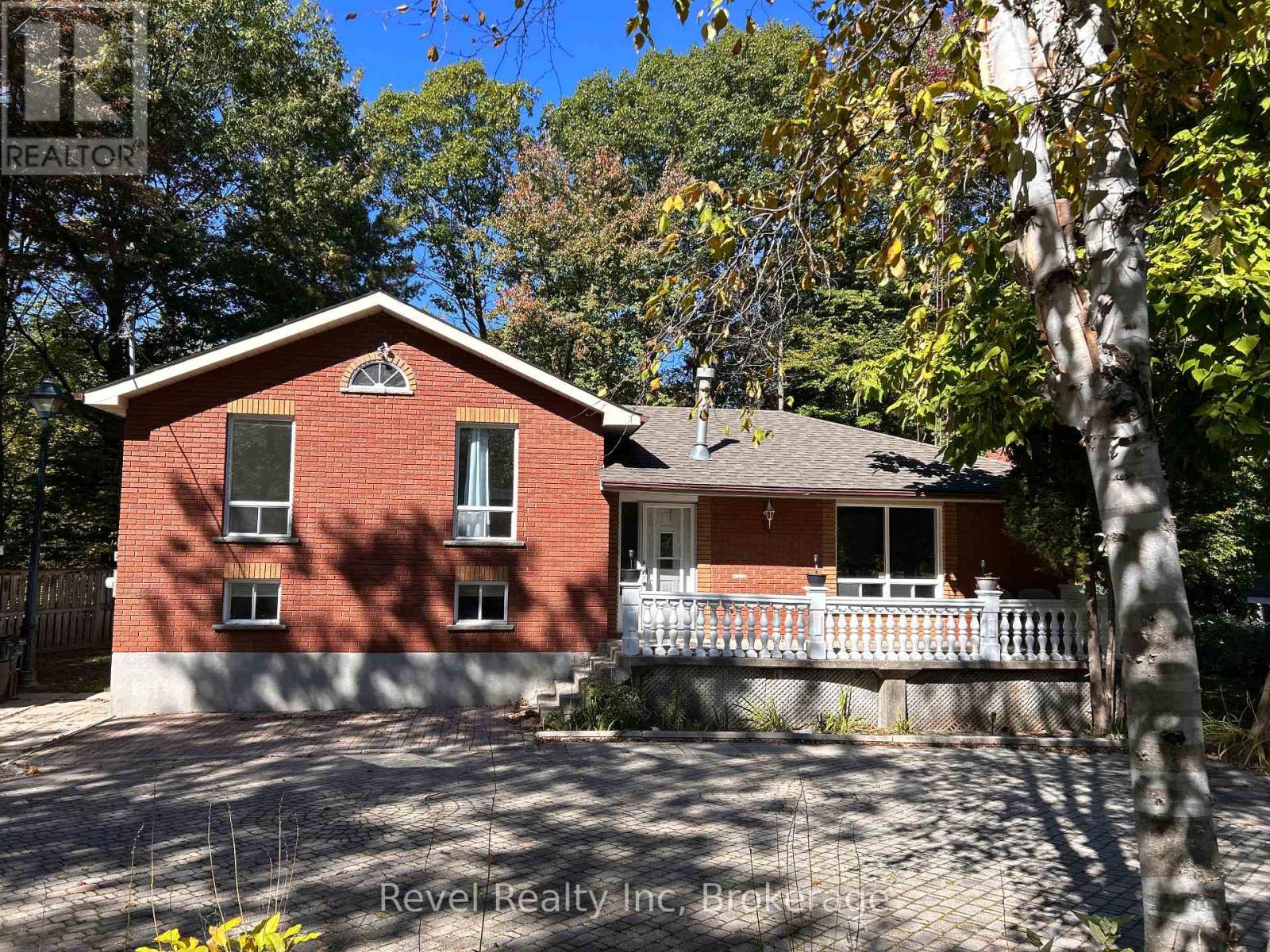 97 Forest Circle Property Photo 1