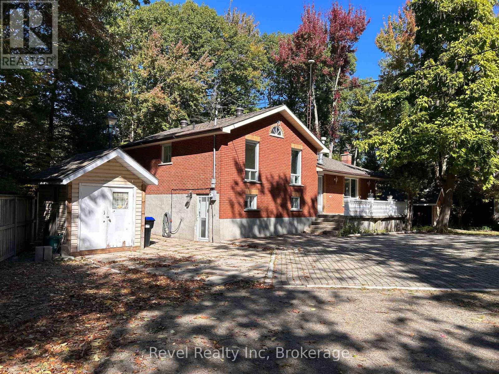 97 Forest Circle Property Photo 2