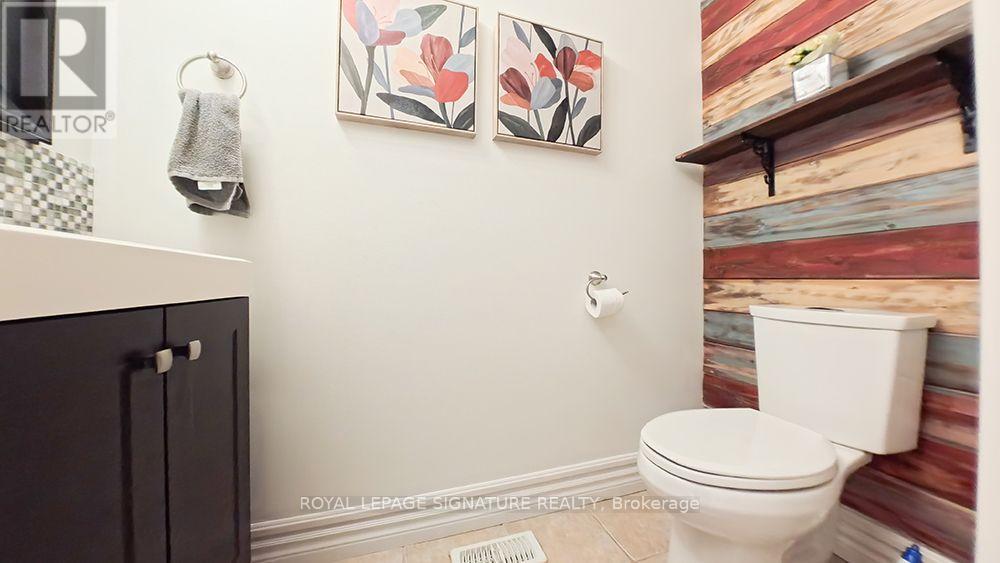 32 Davis Street Property Photo 18