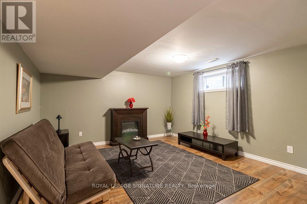 32 Davis Street Property Photo 32
