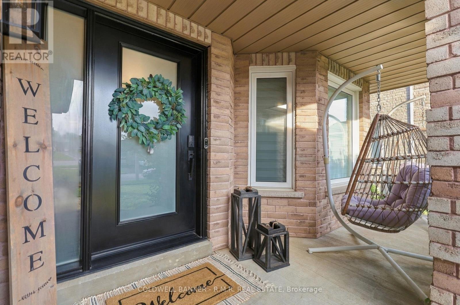 46 Honey Crescent Property Photo 2