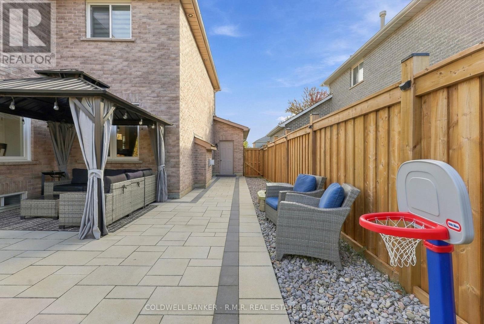 46 Honey Crescent Property Photo 38