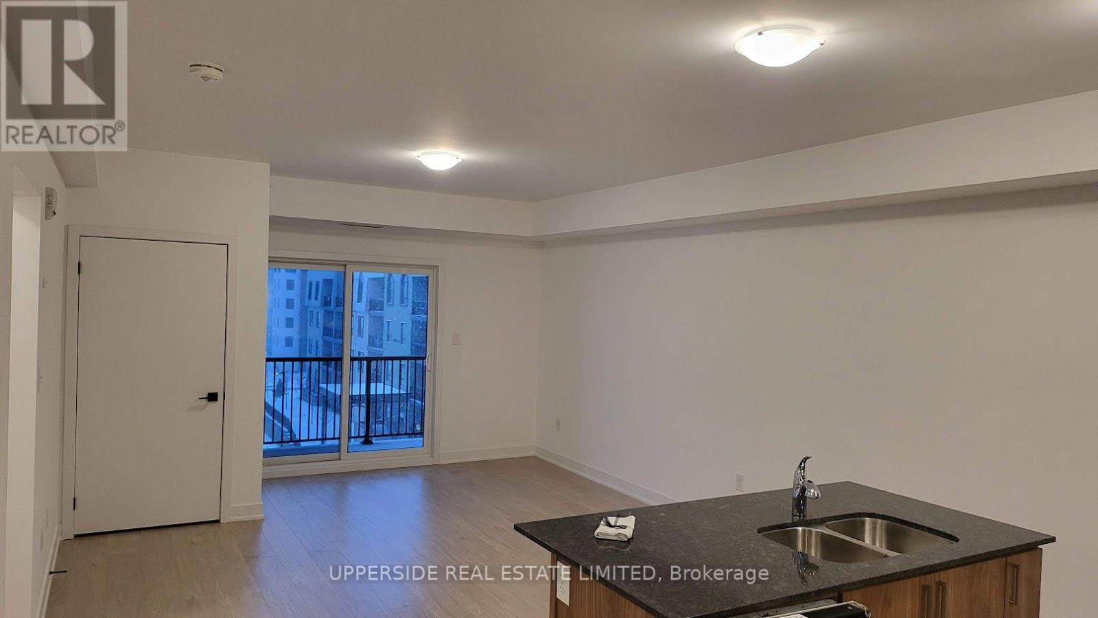 411 - 4 Spice Way Property Photo 6