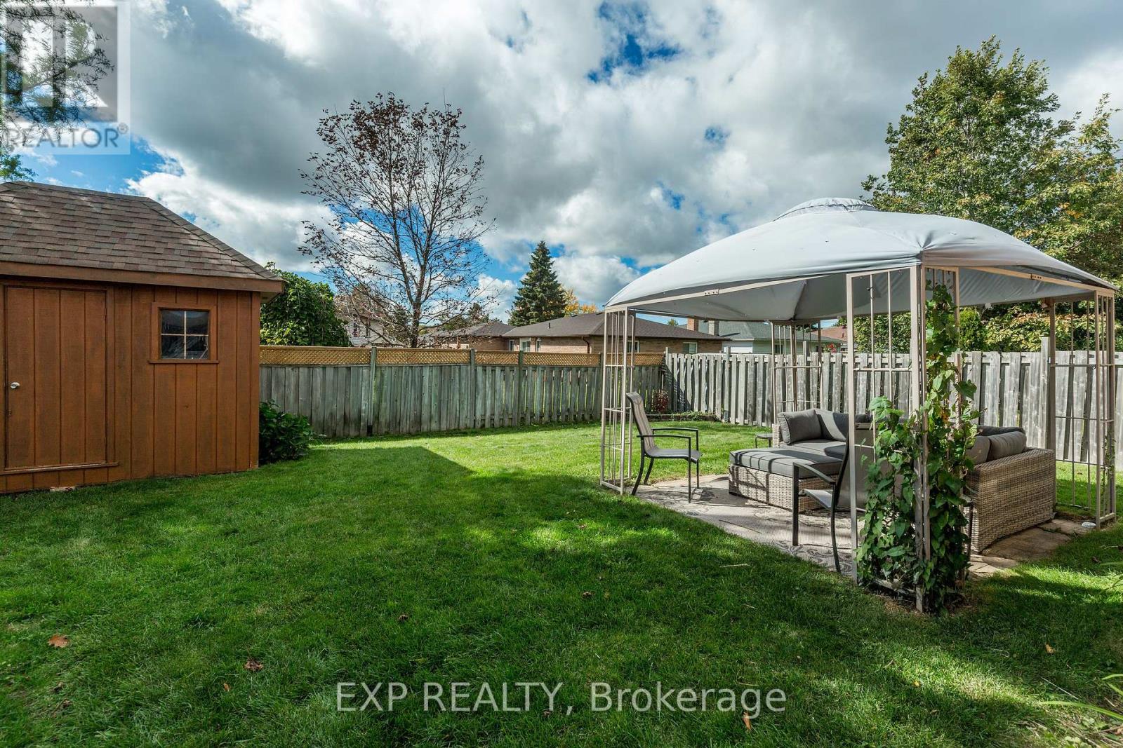 12 Craig Crescent Property Photo 26