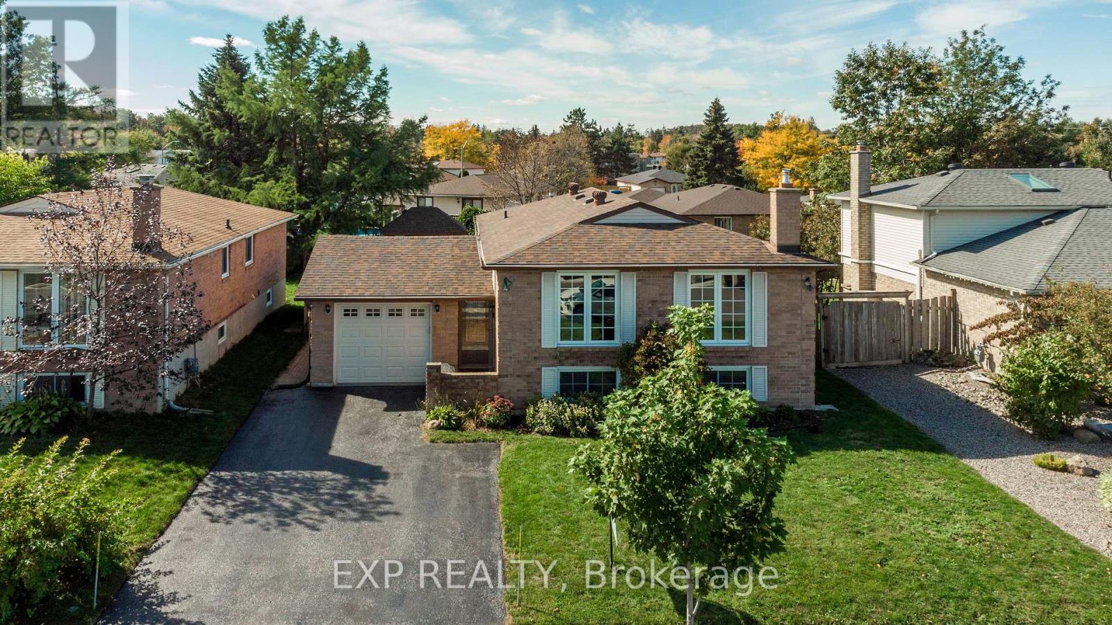 12 Craig Crescent Property Photo 31