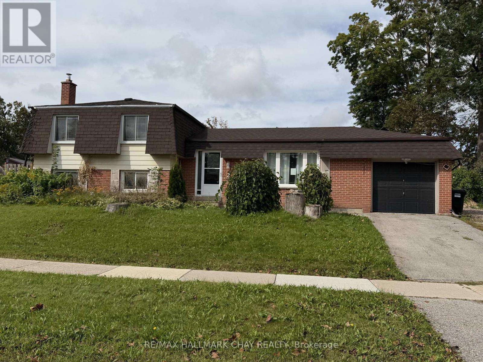 2 BIRCHWOOD DRIVE Property Photo 1