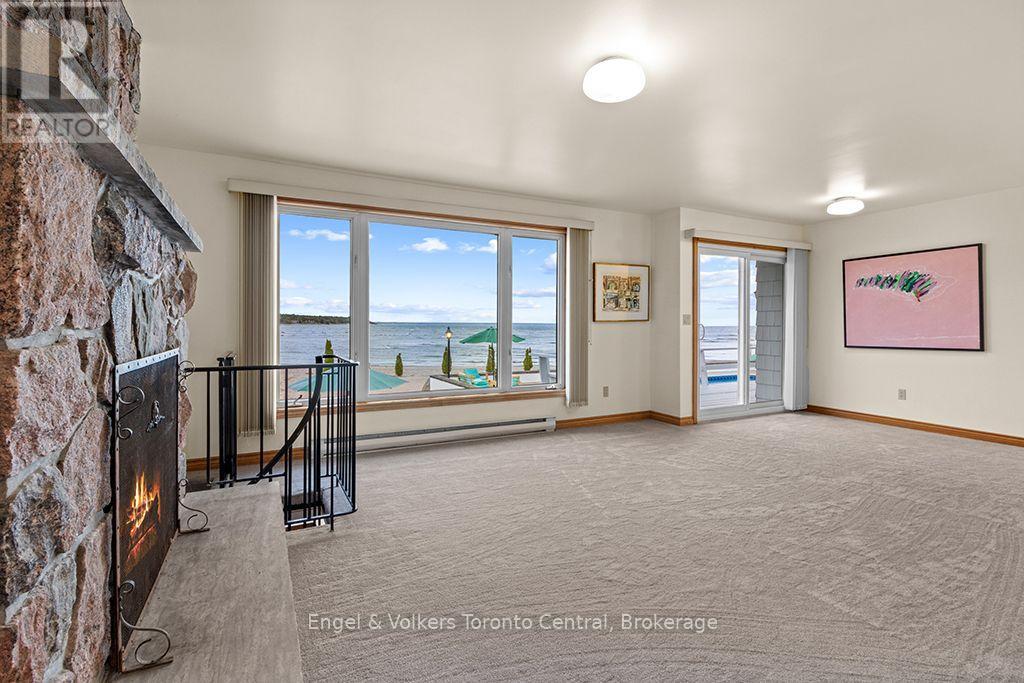 1420 Tiny Beaches Road N Property Photo 10
