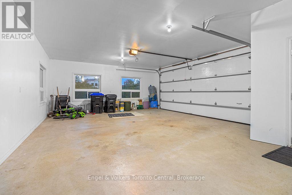 1420 Tiny Beaches Road N Property Photo 22