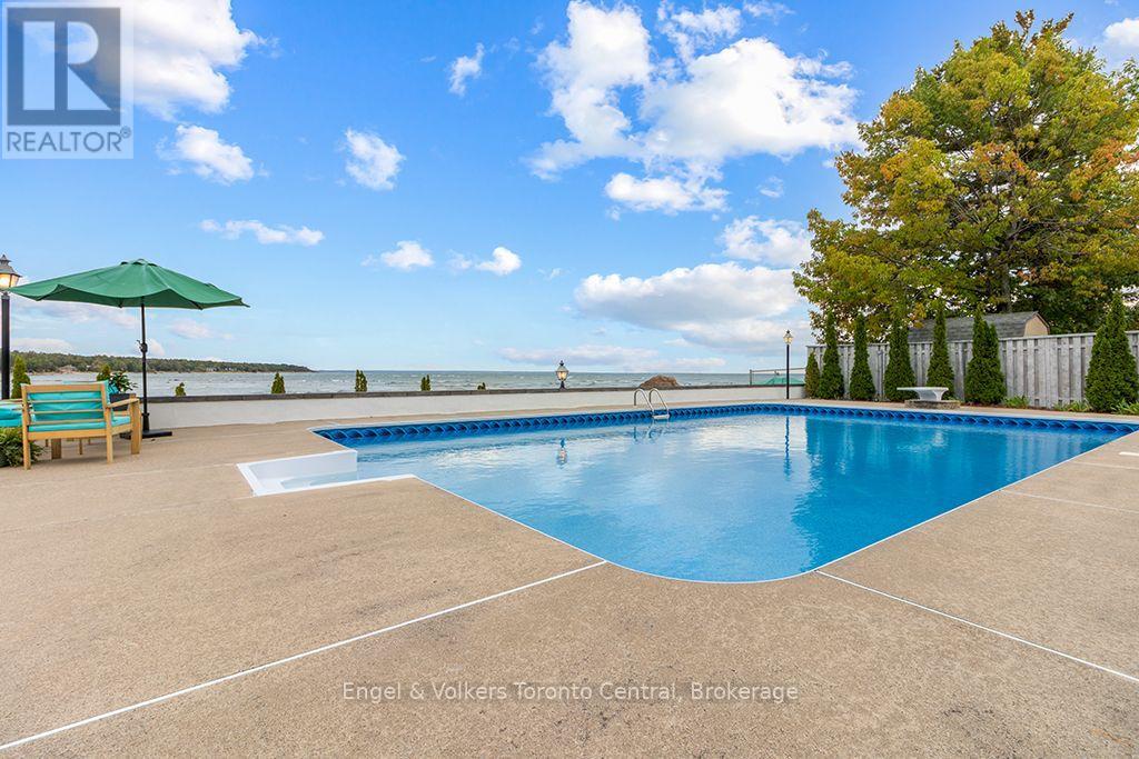 1420 Tiny Beaches Road N Property Photo 28