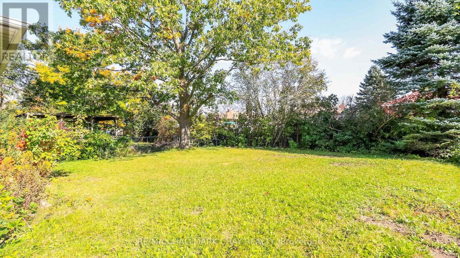 9 Bronte Crescent Property Photo 9