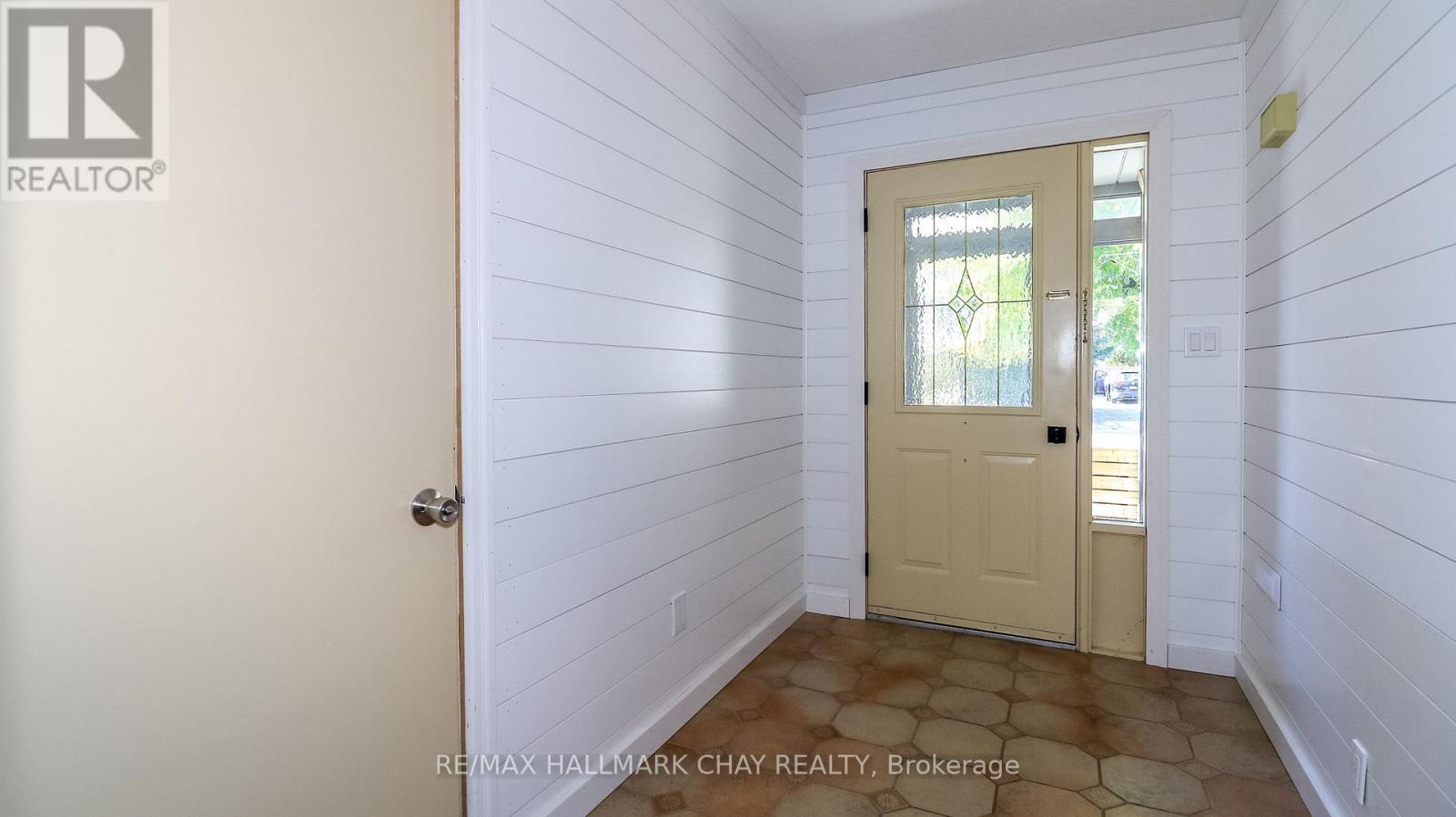 9 Bronte Crescent Property Photo 14