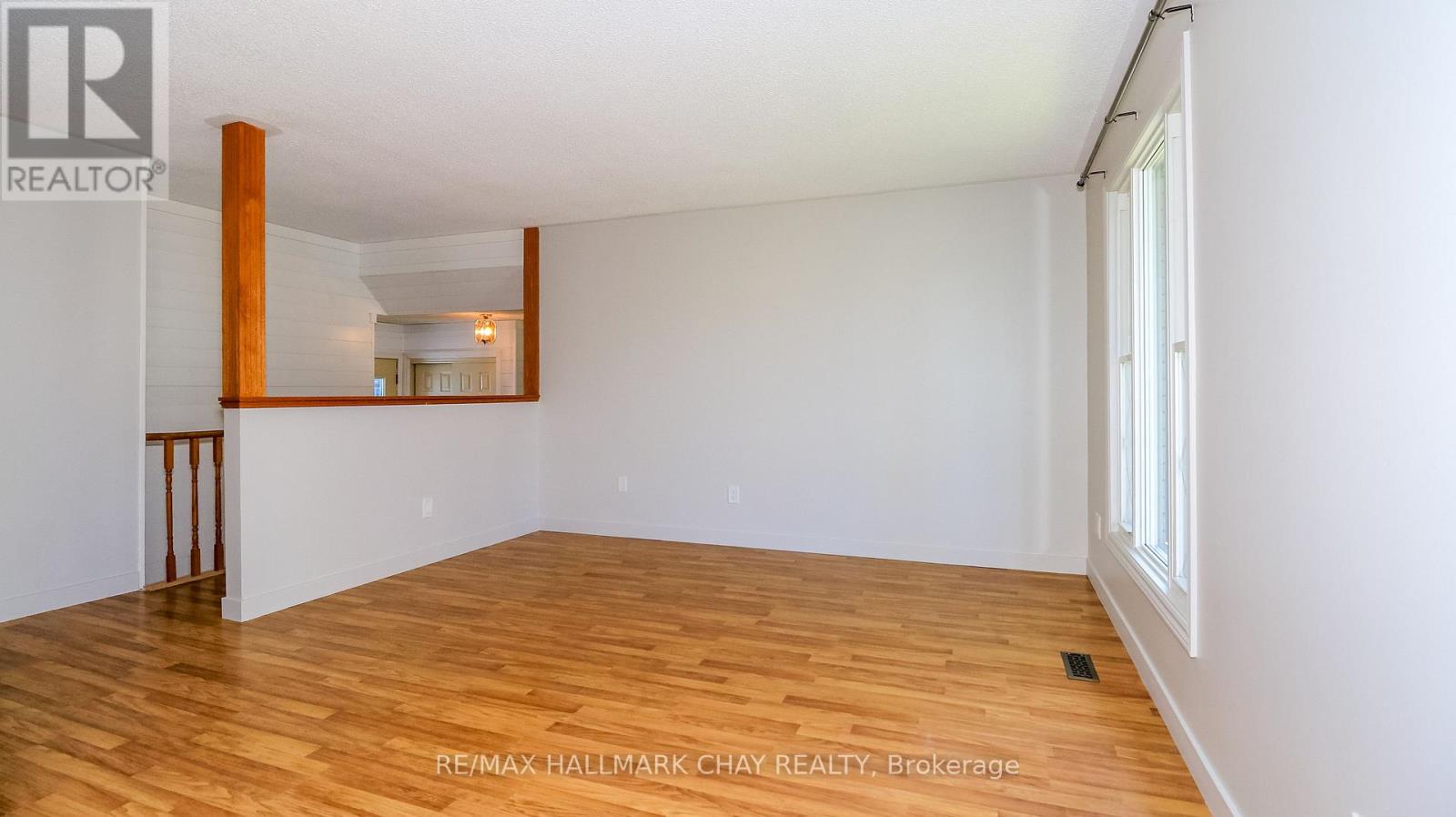 9 Bronte Crescent Property Photo 16