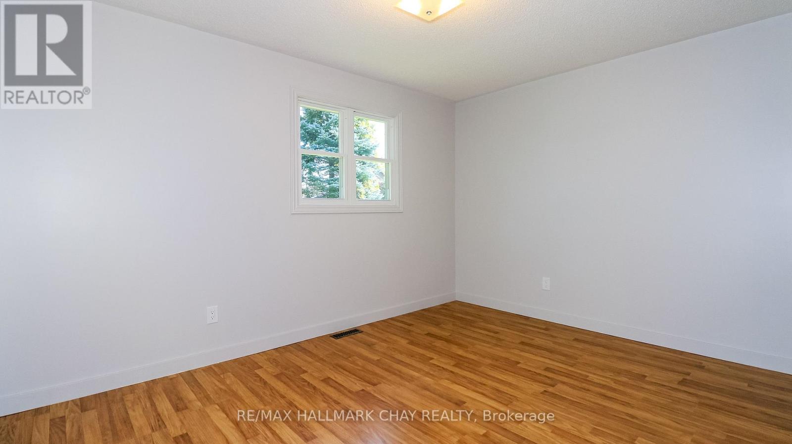 9 Bronte Crescent Property Photo 32