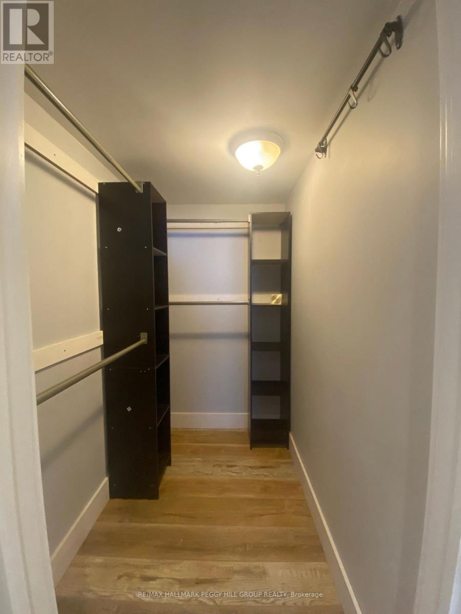 Lower - 148 Penetang Street Property Photo 8