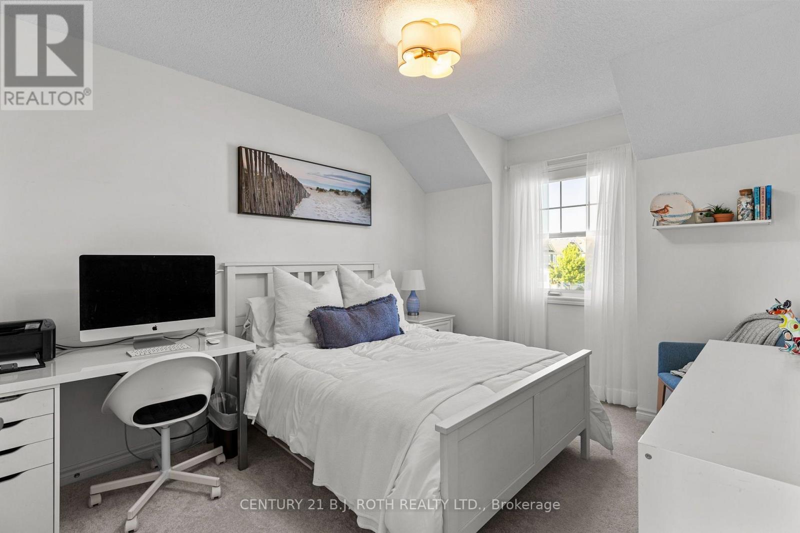 32 Sandhill Crane Drive Property Photo 21
