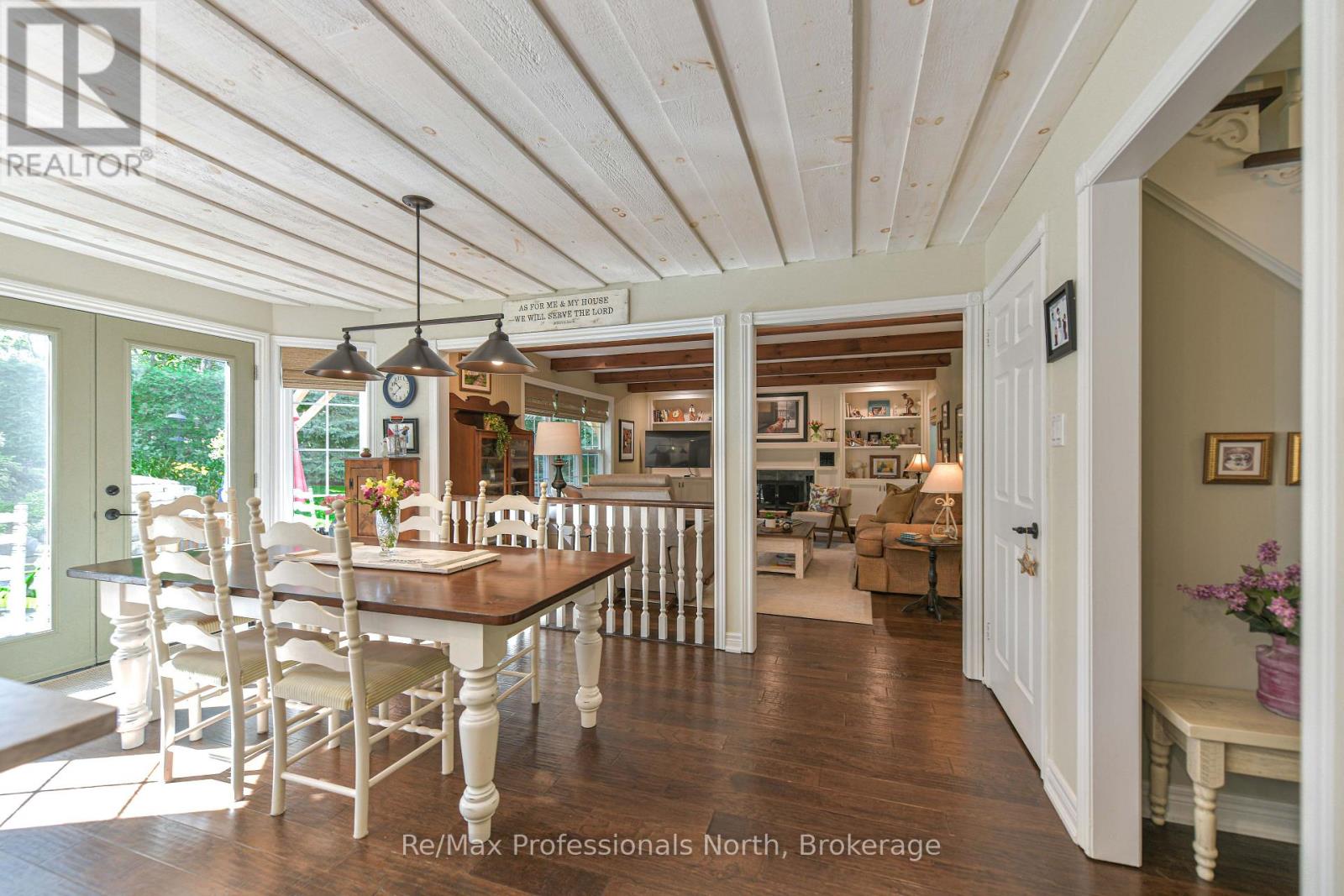 1739 Loretta Avenue Property Photo 8