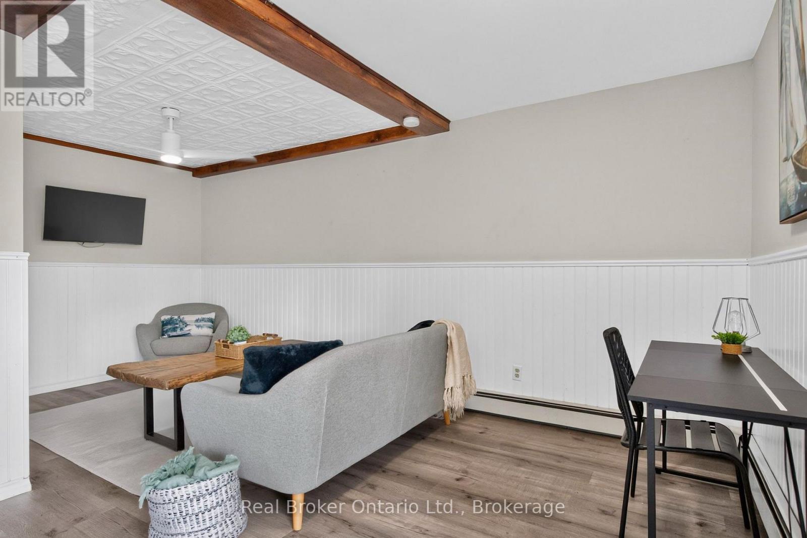 320 Lafontaine Road W Property Photo 12