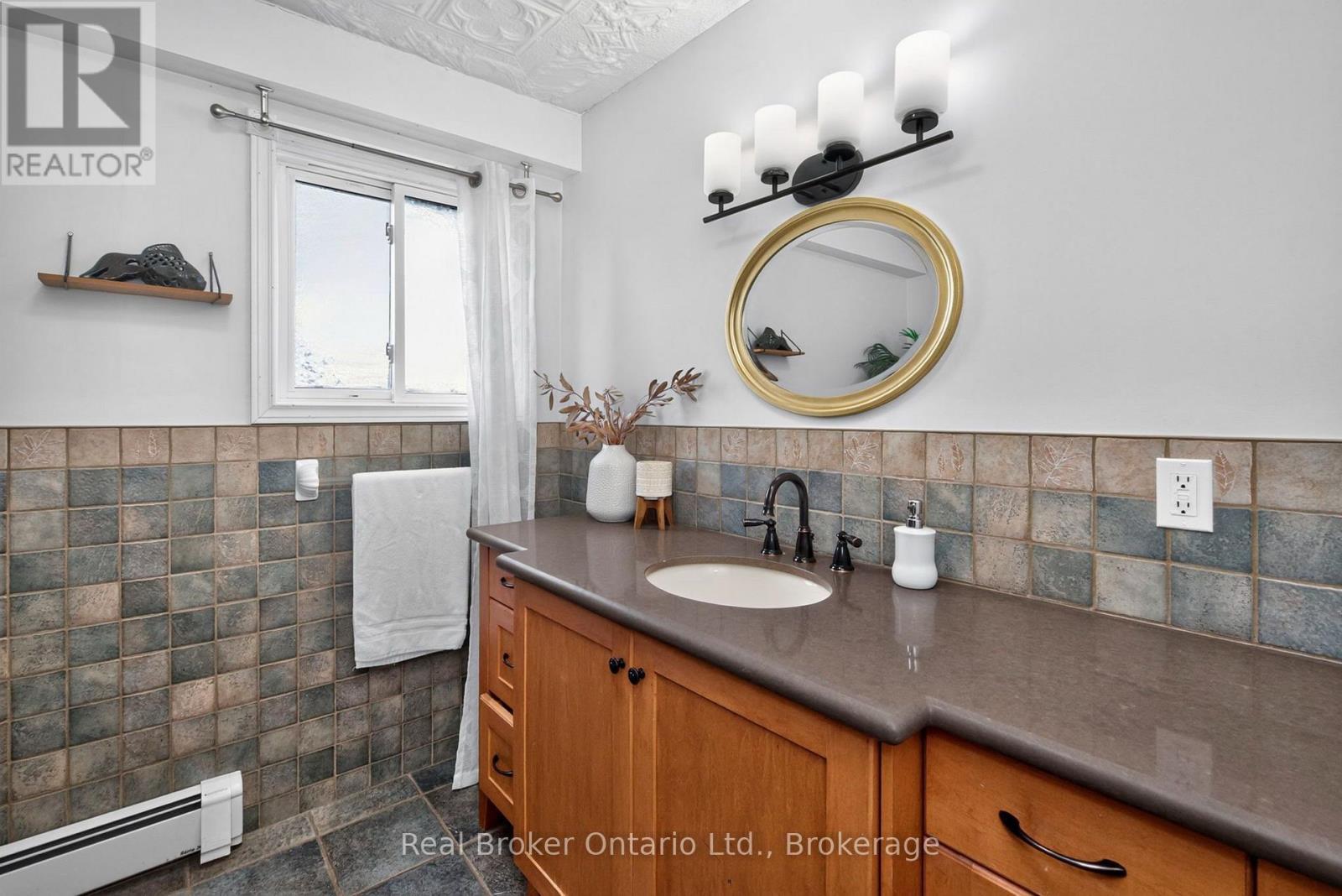 320 Lafontaine Road W Property Photo 15
