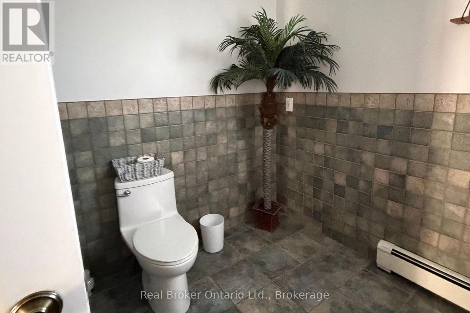 320 Lafontaine Road W Property Photo 16