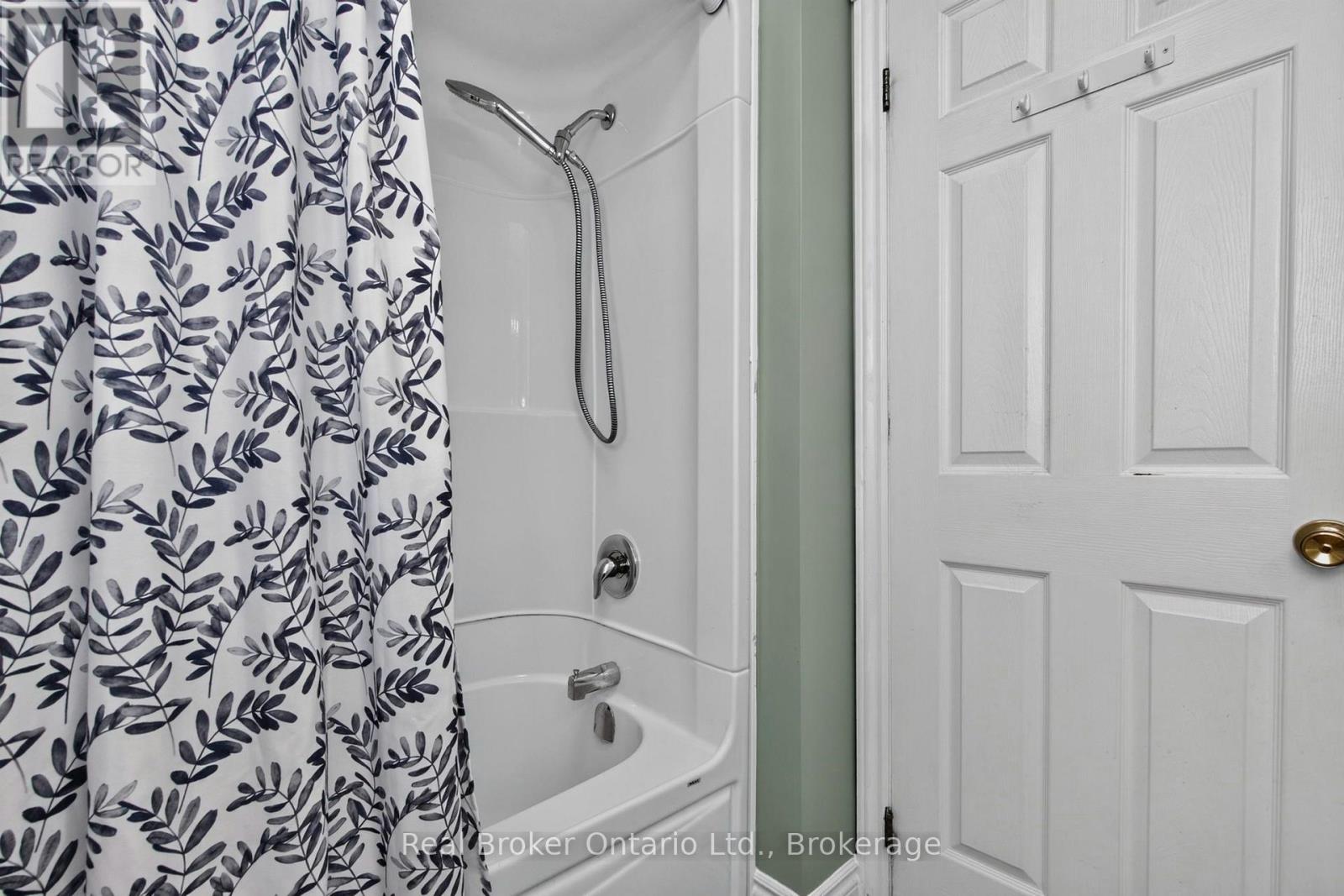 320 Lafontaine Road W Property Photo 23
