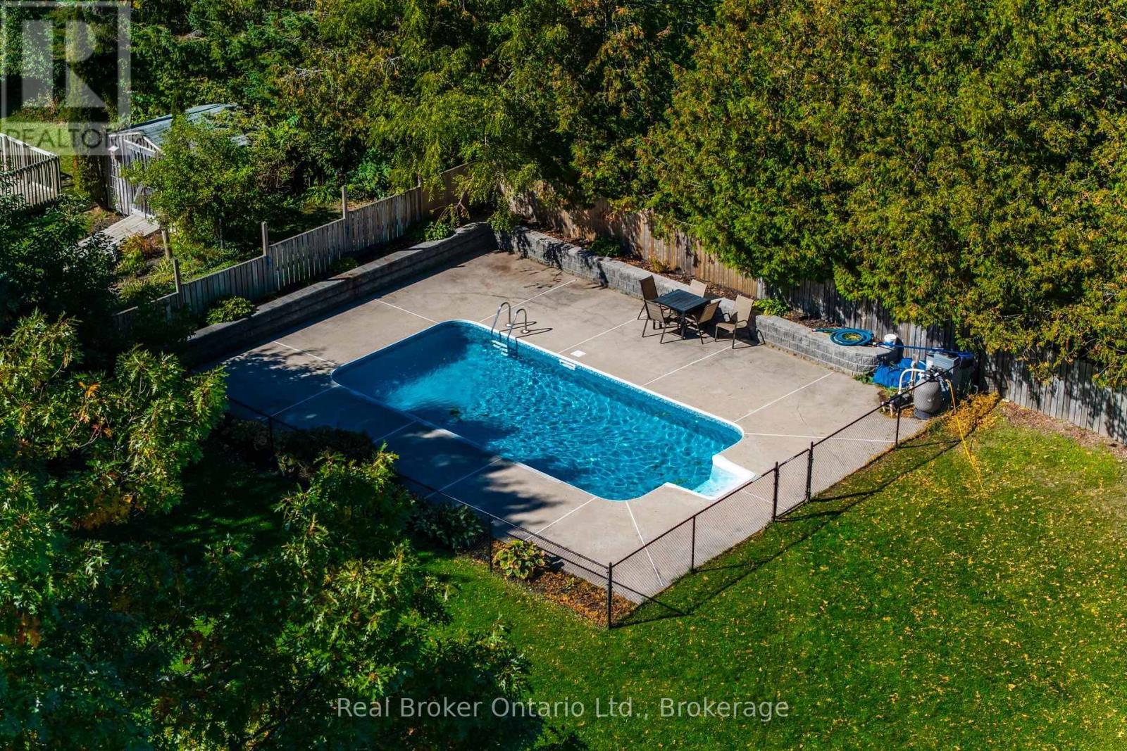 320 Lafontaine Road W Property Photo 33
