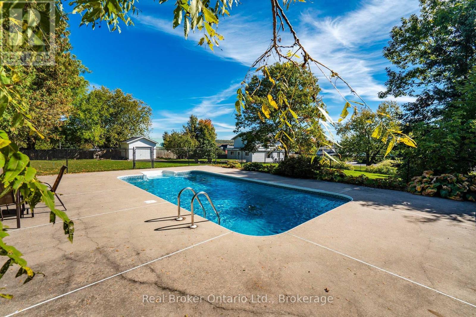 320 Lafontaine Road W Property Photo 35